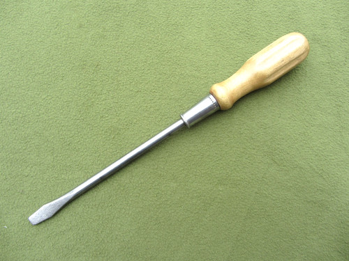 Large wooden handled fluted