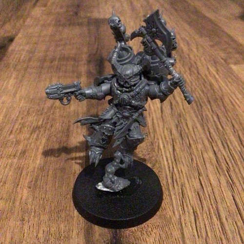 Warhammer 40k chaos lord with - warhammer,