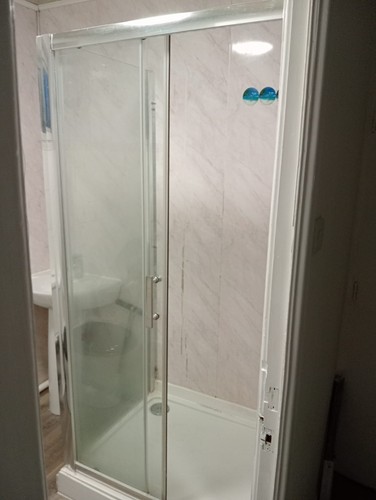 Complete bathroom suite with - complete,