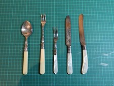 Vintage Cutlery - mixed set of