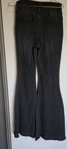 Huge bell bottom - jeans.,