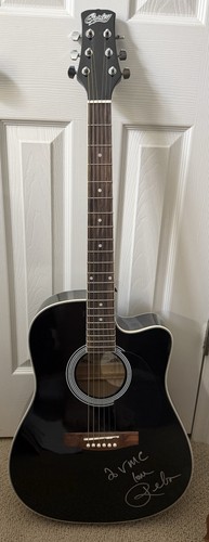 Reba mcentire signed - signed, acoustic