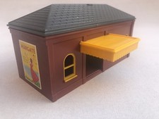 Triang R60 OO Gauge Station