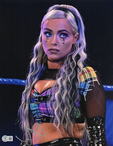 Liv morgan signed - morgan, autograph