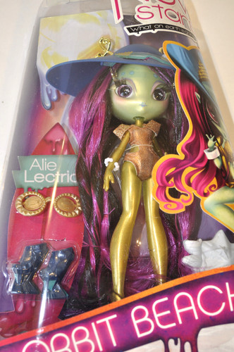Novi stars orbit - beach, alie