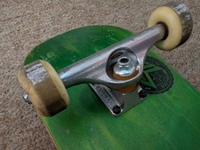 Complete Skateboard Mini Logo, Independent Trucks Bones Wheels And Bearings