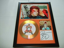 DAVID BOWIE   SIGNED  DISC