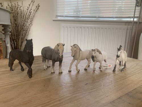 Schleich toy horse figurines - schleich,