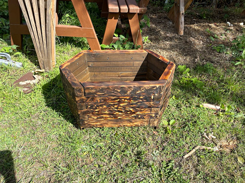 Larch hexagonal planter newly