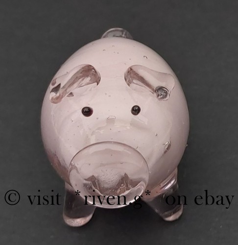 Pink pigfigurine collectable - pink, pigfigurine@collectable