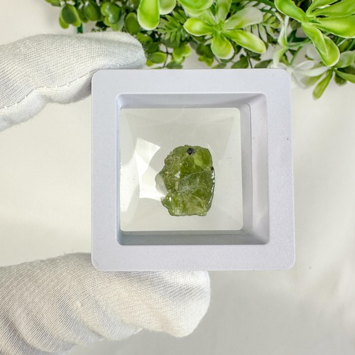 Rough peridot stone - rough,