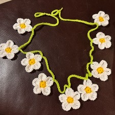  💛🤍💚🌼  One