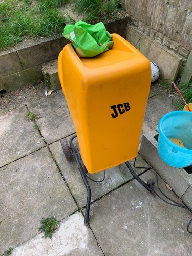 Garden branch jcb works - garden,