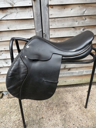 Cliff barnsby black - 17”,