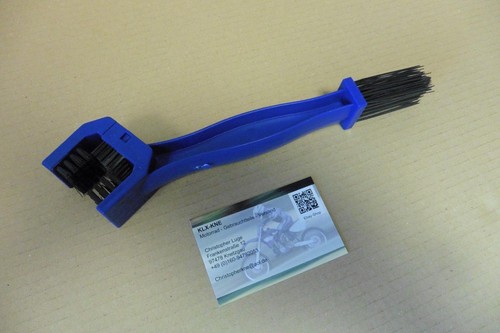 Brush cleaning - brush,