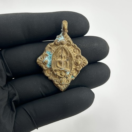 Thai buddha amulet pendant - buddha,