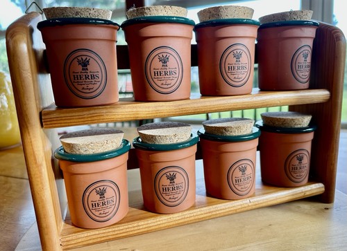 Vintage spice rack - rack, terra