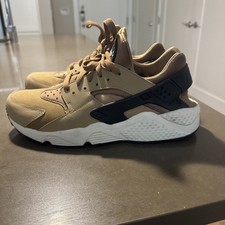 Nike Air Huarache  Gold  Black