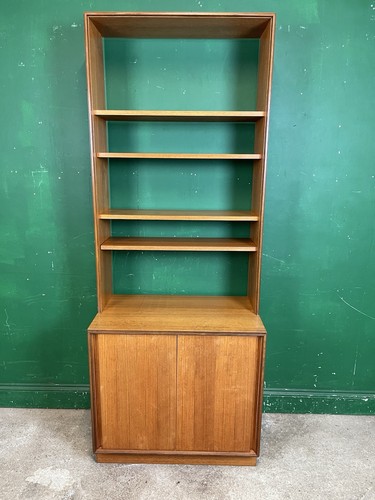 Plan form five wall unit - wall,