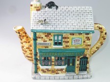 Novelty Teapot CORONATION