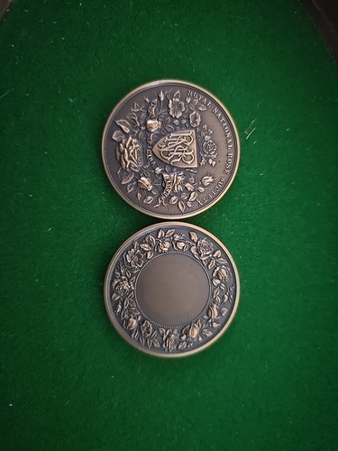 Vintage medals issued - by, the