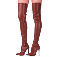 Runway Pointed Toe Womens