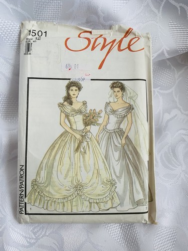 Style 1501 wedding dress uncut - 1501,