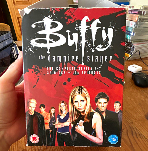 Buffy the vampire slayer - buffy,