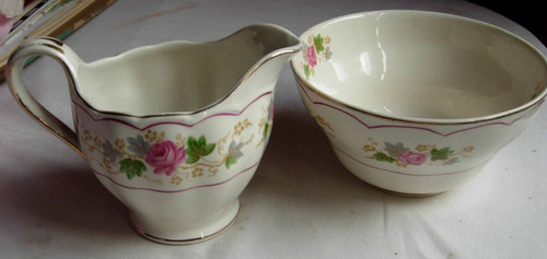 Cream jug and sugar - , bowl