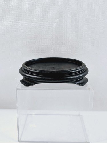 Round asian oriental black - round,