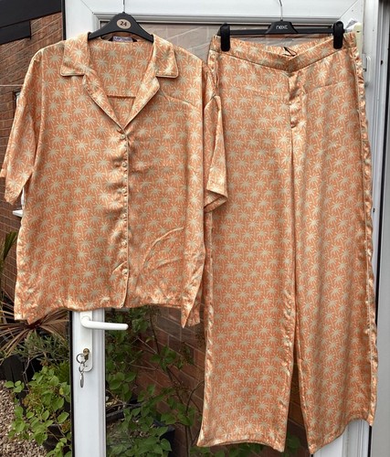 Bnwt zara orange print - bnwt,