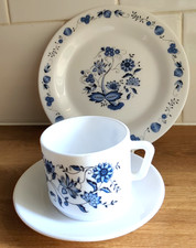 12pc. Boxed set of Vintage Arcopal Blue Onion milk glass Cups, Saucers & Plates