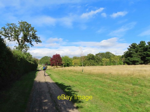 Photo 12x8 gladstone park - gladstone,