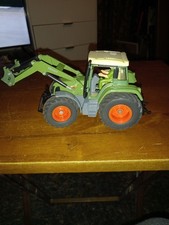 Siku Fendt various farmer 411 tractor. 1/32 . no Box 