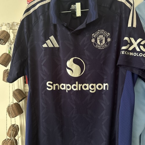 Manchester united away shirt - manchester,
