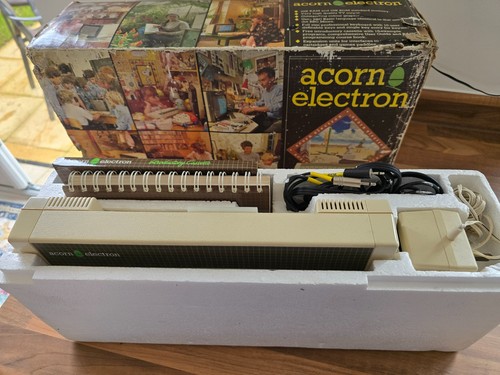 Acorn electron computer - acorn,
