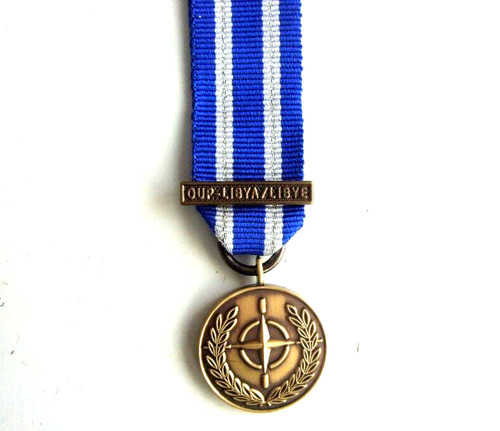 Miniature medal nato - -, libya