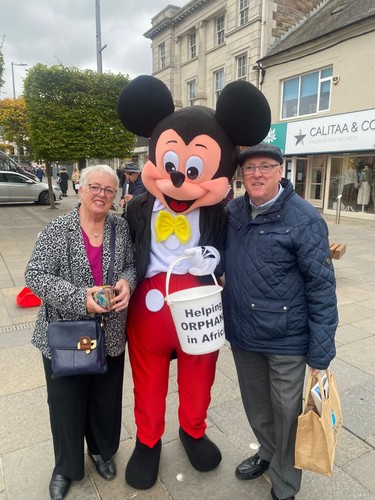 Mickey mouse lookalike mascot - mickey,