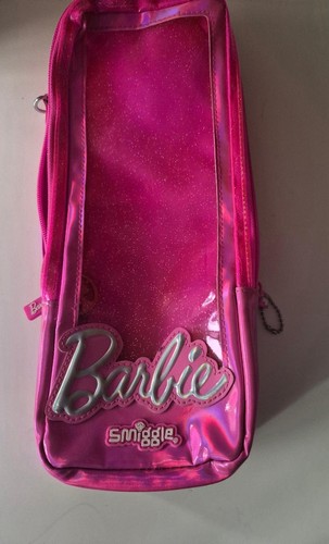 Barbie smiggle zip doll - smiggle, up