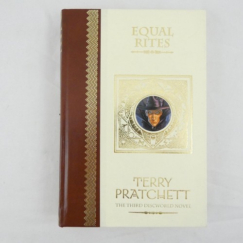 Terry pratchett unseen library - pratchett,