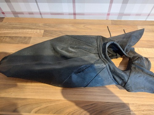Equilibrium ride fly mask - on,