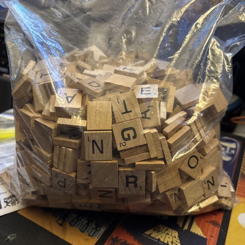 Approx 800 wooden - wooden, scrabble