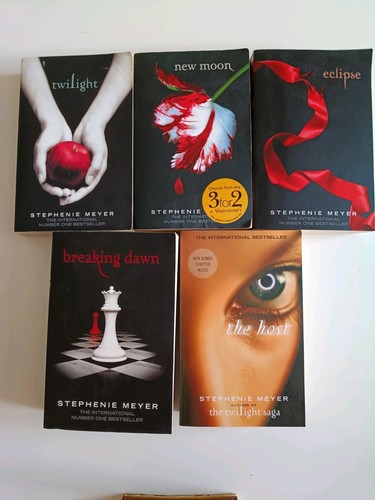 Stephanie meyer twilight saga - meyer,,