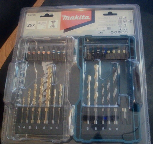Makita drill screw - &, bit