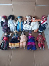11x Ceramic dolls ethnic
