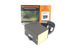 Gaugemaster M1 - 2 x 16v AC Cased Transformer for Controllers etc