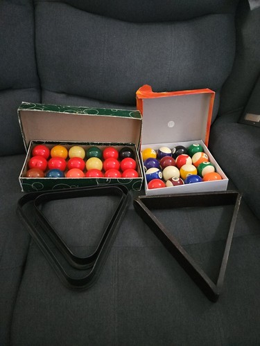 Snooker balls and pool - balls,