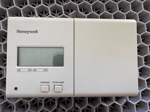 Honeywell st6100s1000 hour - honeywell,
