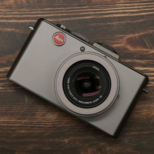 Leica lux titan - d-lux, compact