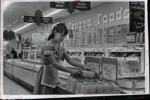 1969 press photo - press, foods